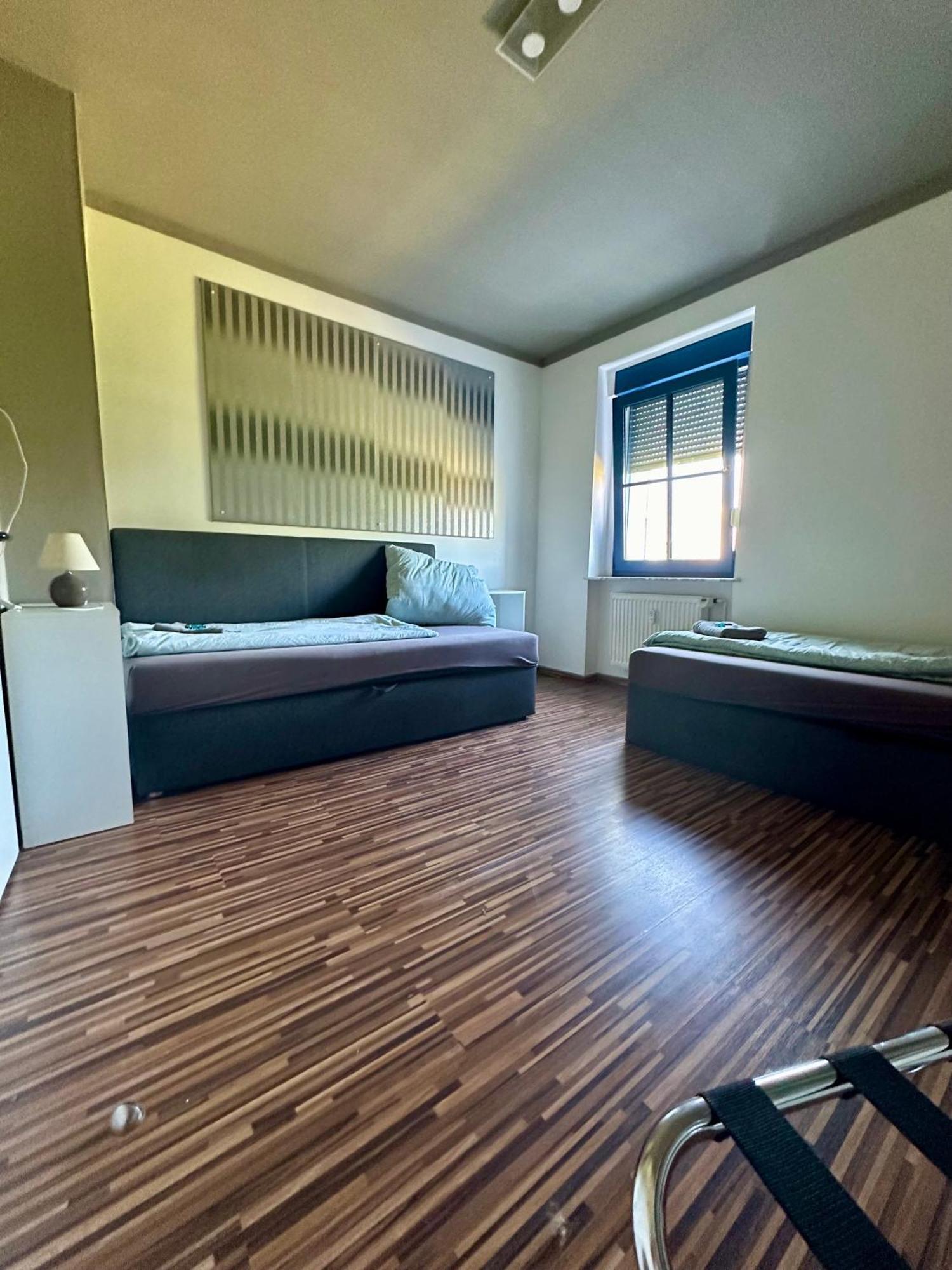 #World Privat Wohnung Schkeuditz Bagian luar foto